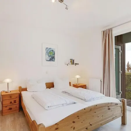 Apartment 2 Bedroom Gorgeous In *