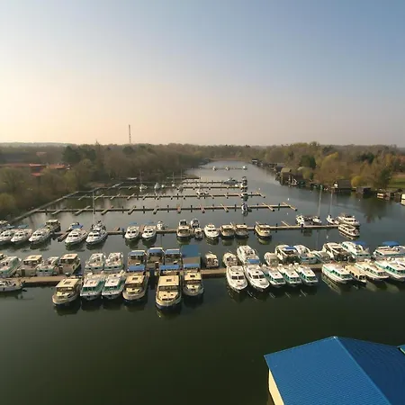 2 Bedroom Gorgeous In *